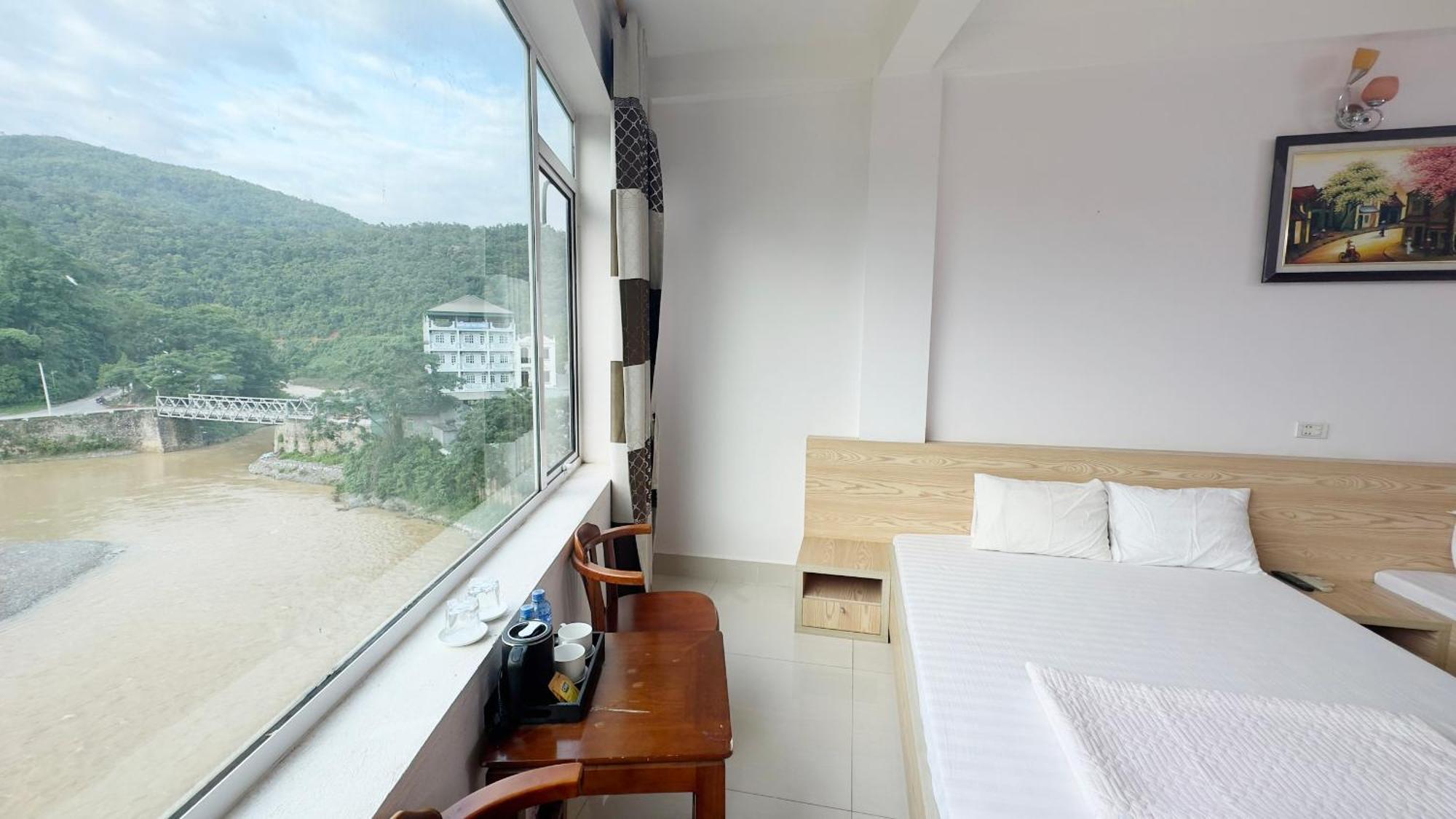 Quy Anh Hotel Bao Lac Town ภายนอก รูปภาพ