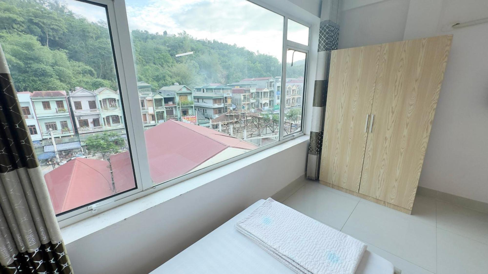 Quy Anh Hotel Bao Lac Town ภายนอก รูปภาพ