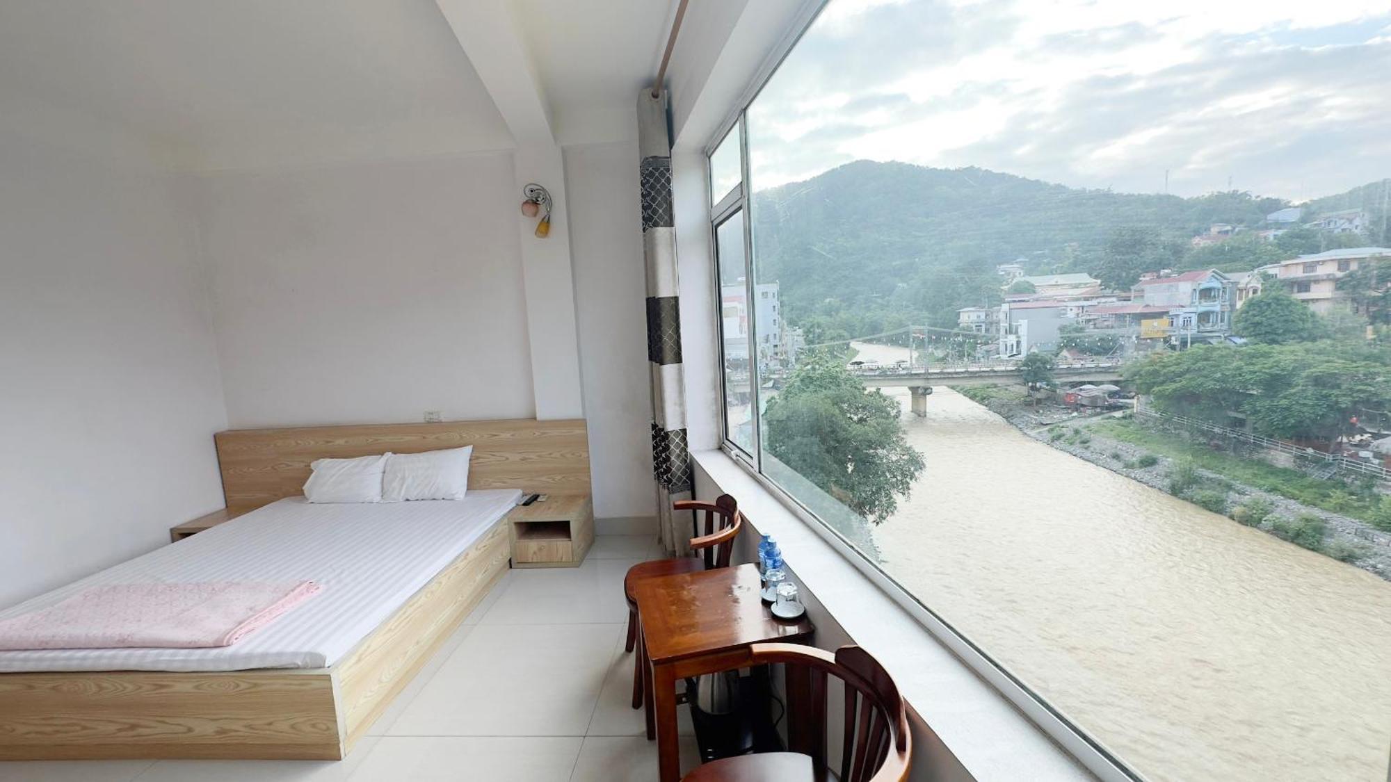 Quy Anh Hotel Bao Lac Town ภายนอก รูปภาพ