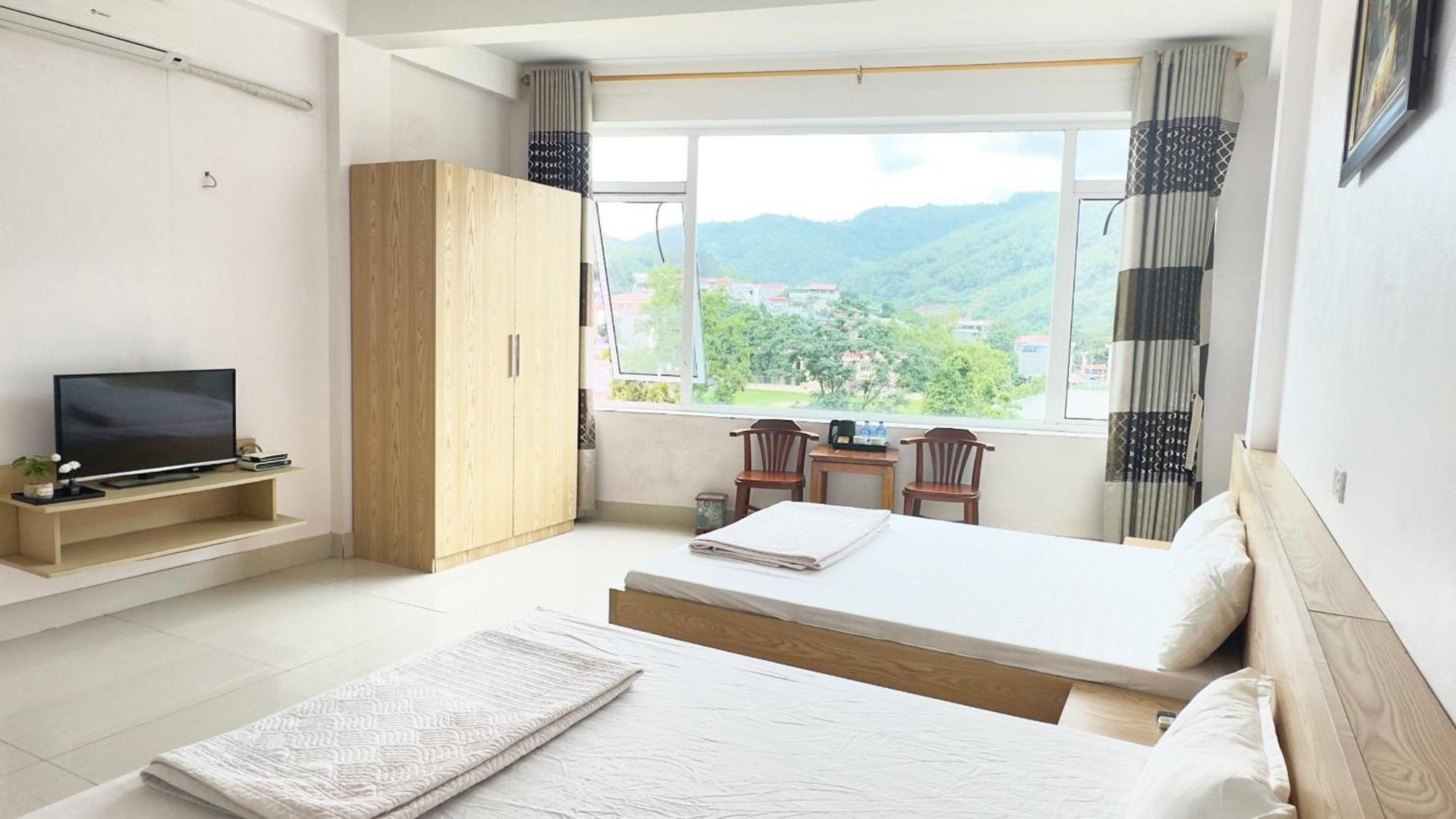 Quy Anh Hotel Bao Lac Town ภายนอก รูปภาพ