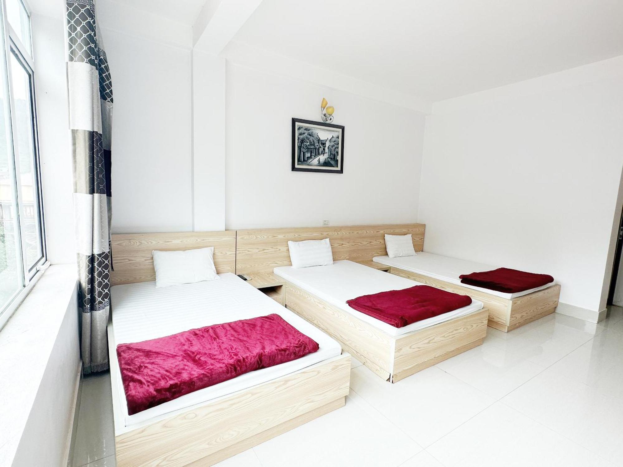 Quy Anh Hotel Bao Lac Town ภายนอก รูปภาพ